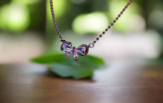 Crystal bow pendant and chain